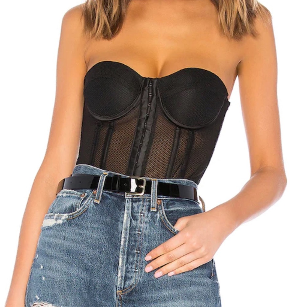 Super down black strapless corset top